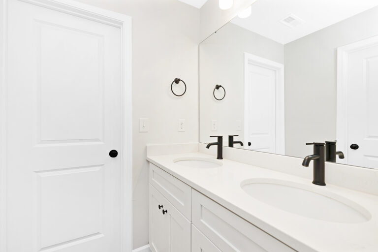 2920 Capitol Dr. — photo 7 of 23