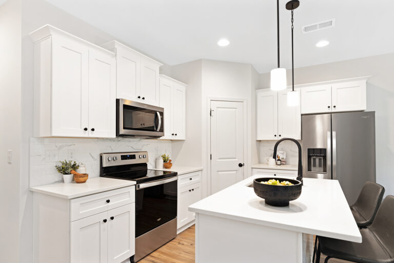 2920 Capitol Dr. — photo 21 of 23