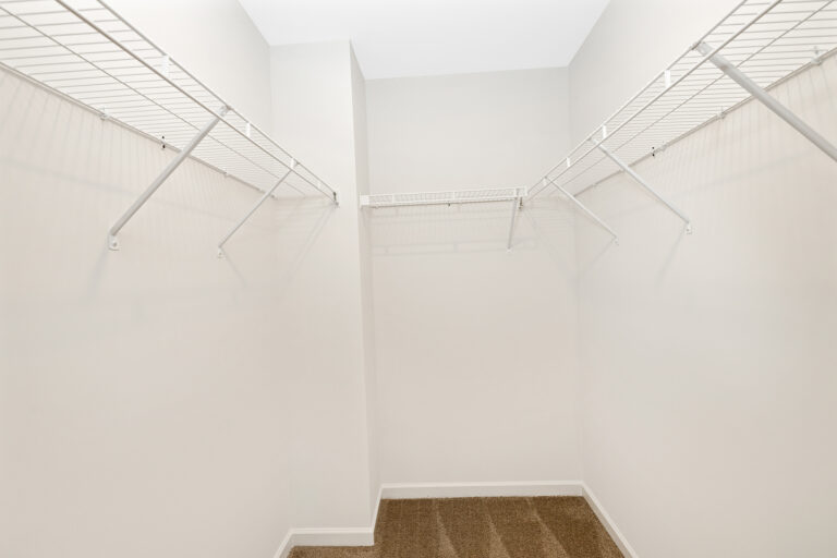 2920 Capitol Dr. — photo 13 of 23