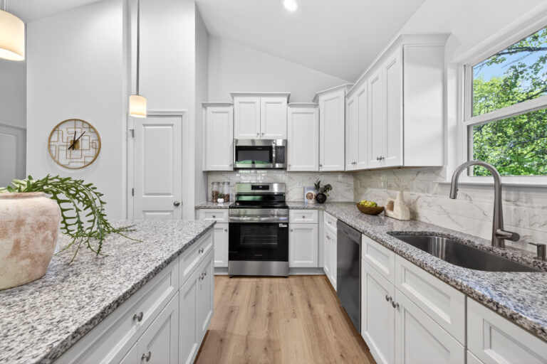 711 East Dr. — photo 4 of 20