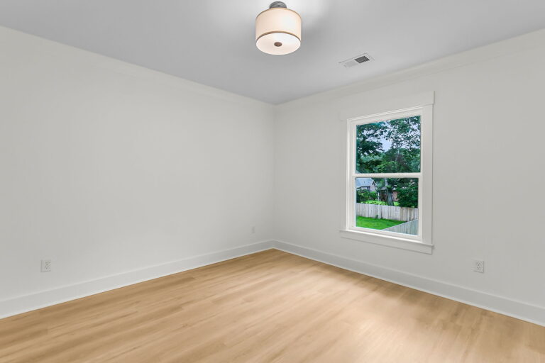 1438 Joy Ave. — photo 4 of 52