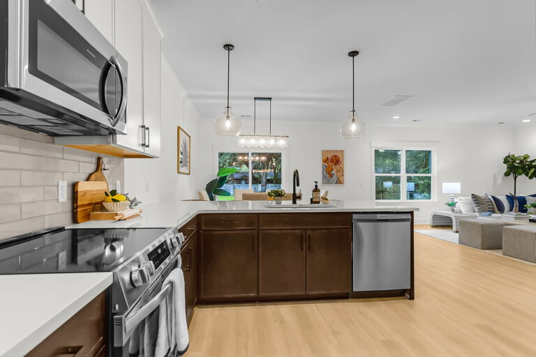 1438 Joy Ave. — photo 11 of 52