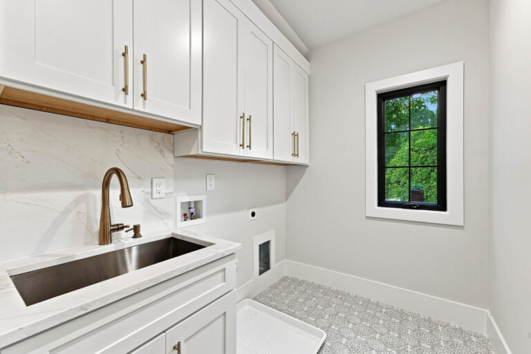 4647 General Pershing Dr. — photo 13 of 57
