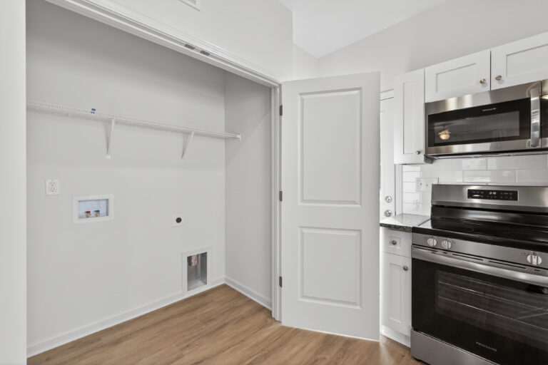 806 S Salisbury Ave. — photo 13 of 19